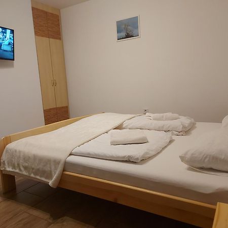Potyka Apartman Tiszafüred Eksteriør bilde