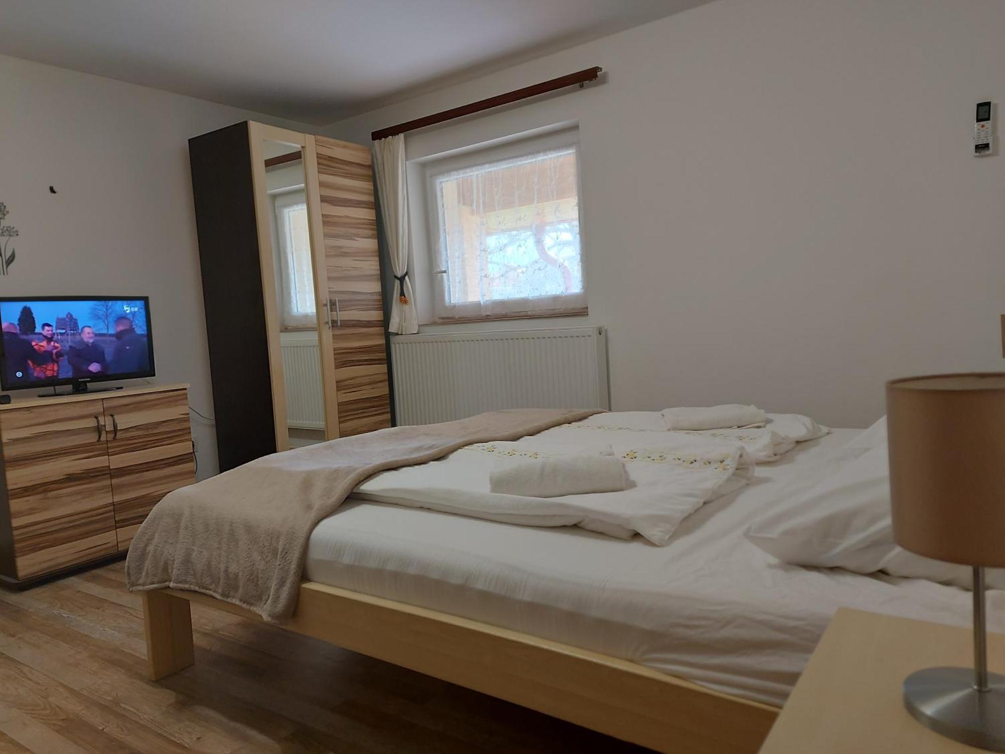 Potyka Apartman Tiszafüred Eksteriør bilde